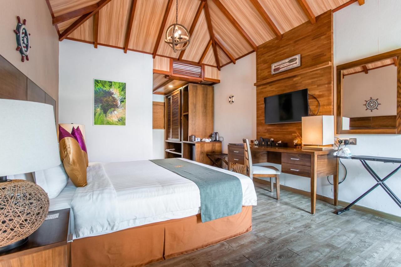 Plumeria Maldives Thinadhoo  Esterno foto